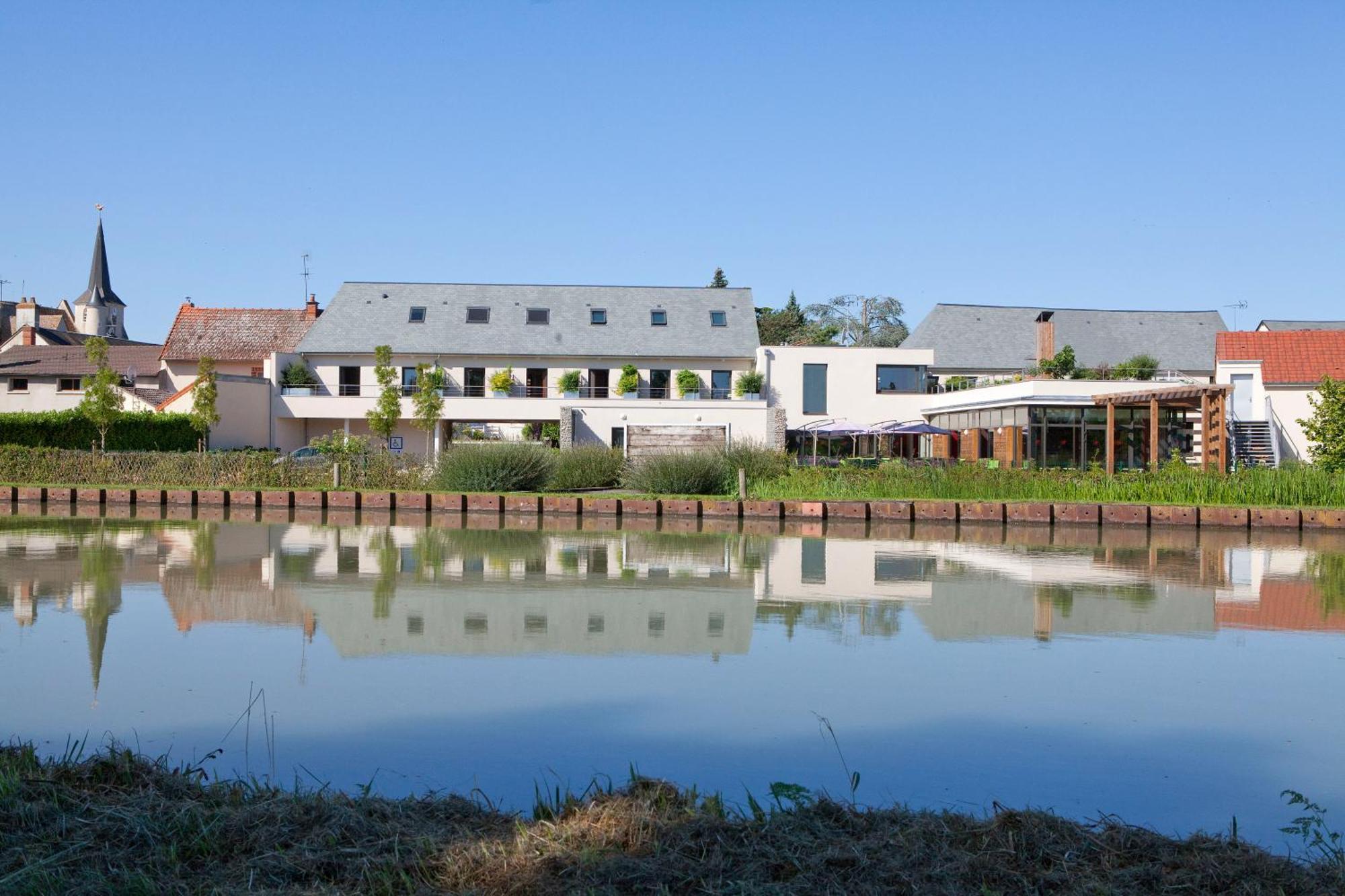 Logis Hotel Terre De Loire Belleville-sur-Loire Exterior foto