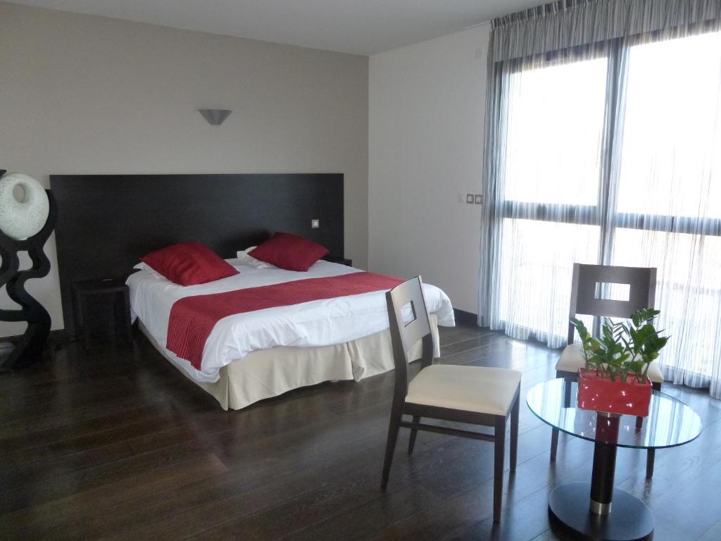 Logis Hotel Terre De Loire Belleville-sur-Loire Habitación foto